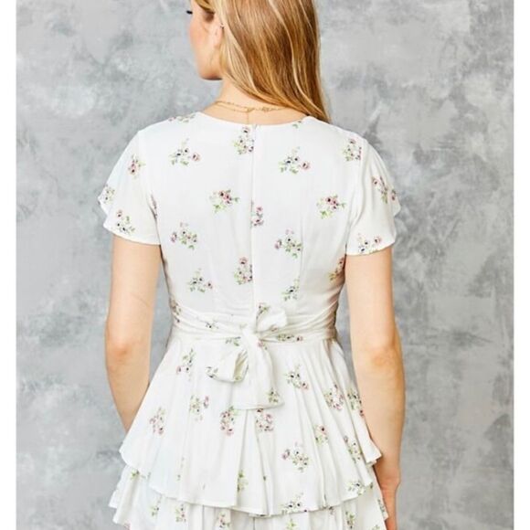 NWT Altar'd State Floral Ivory Alice Romper Size Small - Picture 2 of 6